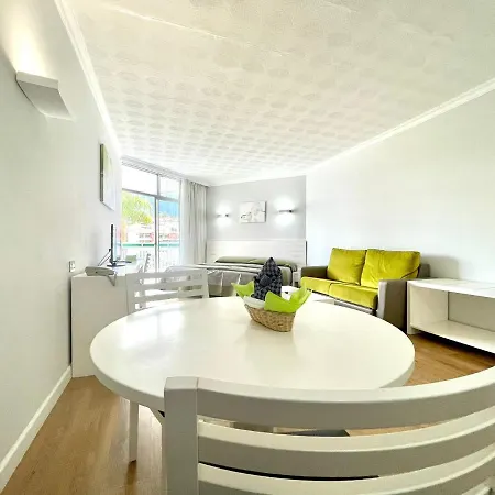 Superior Studio With Pool, Close To The Apartman *