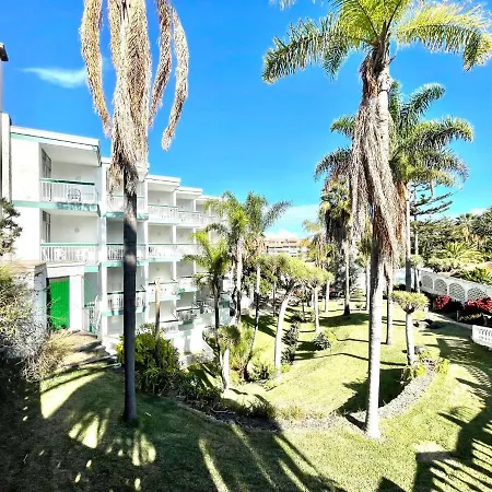 Apartman Superior Studio With Pool, Close To The