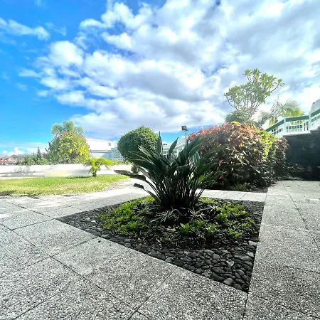 Apartman Superior Studio With Pool, Close To The